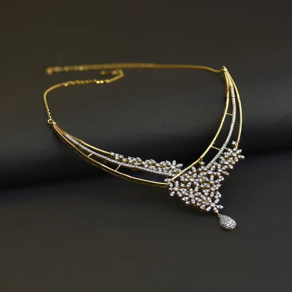 EMPRESS SPARKLE DIAMOND NECKLACE (18K WITH NATURAL DIAMONDS)