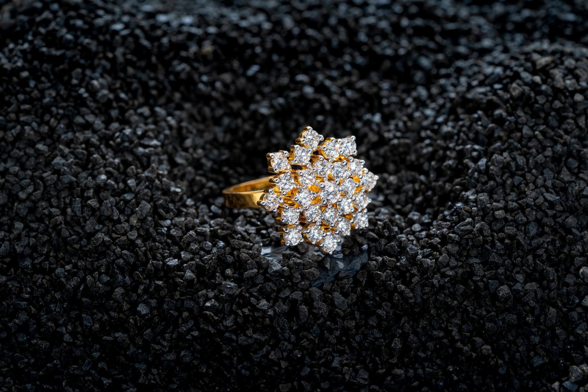 GORGEOUS FLORAL RING (14K WITH NATURAL DIAMONDS)