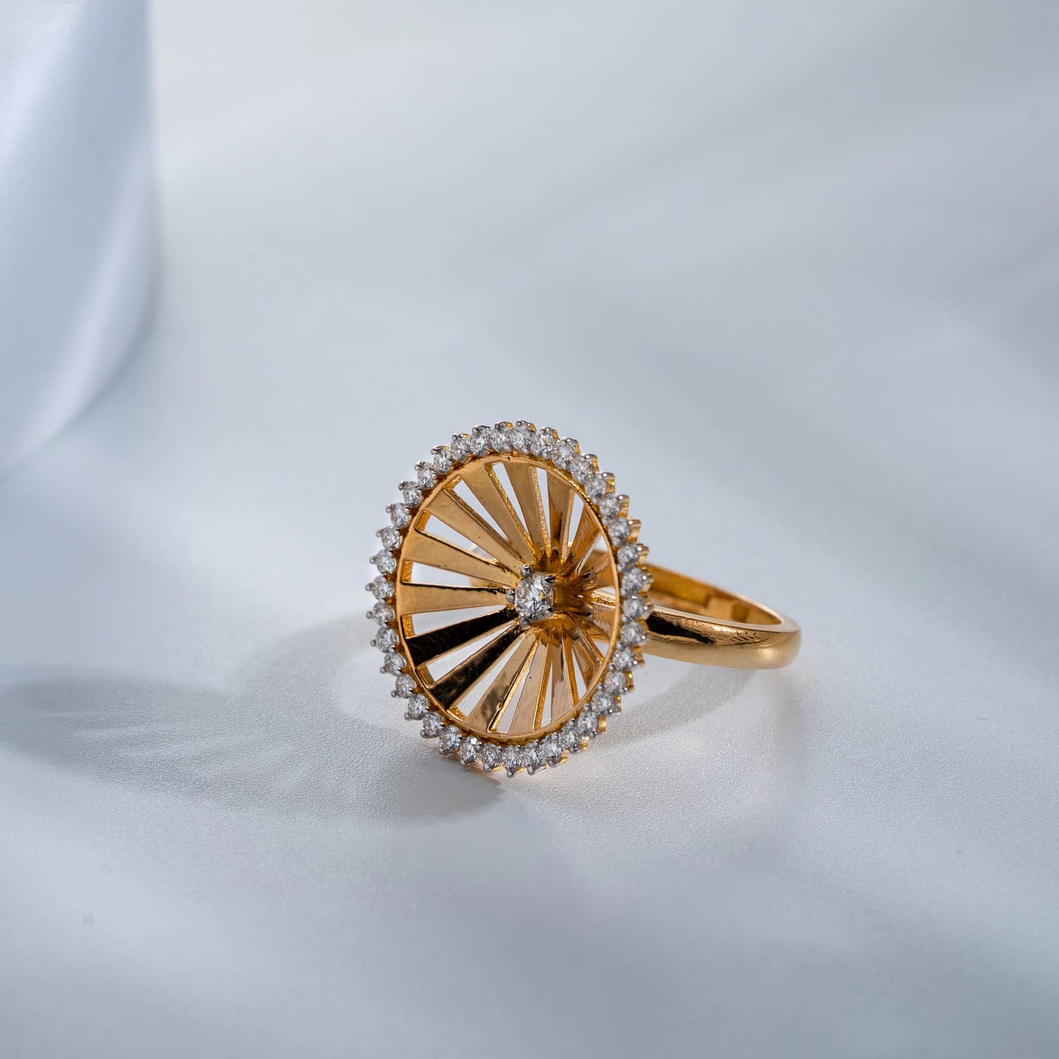 Golden sun diamond ring (18k with natural diamonds) – handcrafted gold RINGS (alternate view)