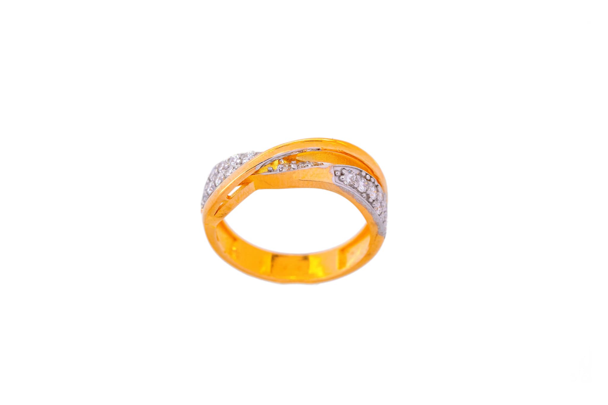 GRACEFUL WAVY RING(18K WITH LAB GROWN DIAMONDS)