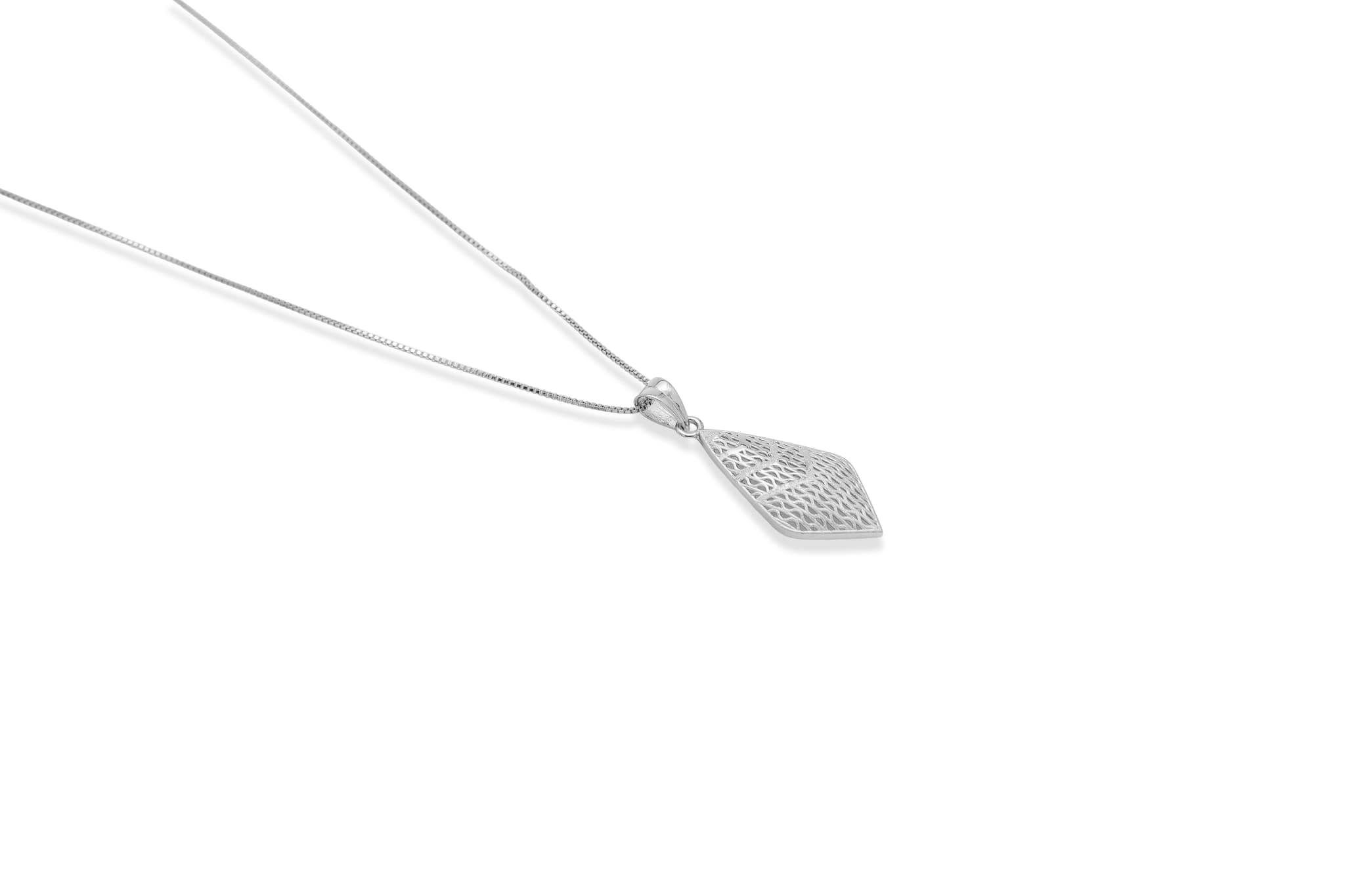 FILIGREE FINERY SILVER PENDANT SET