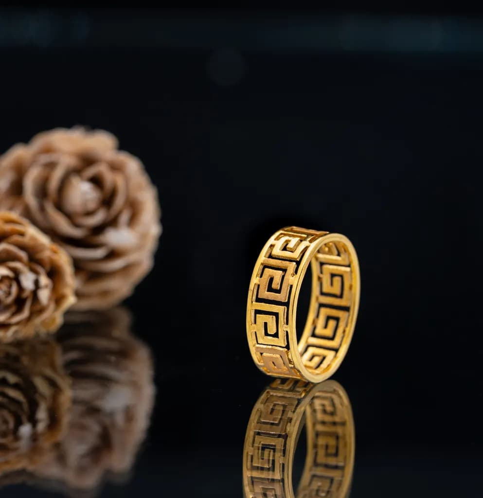 Golden meander – handcrafted gold RINGS (alternate view)