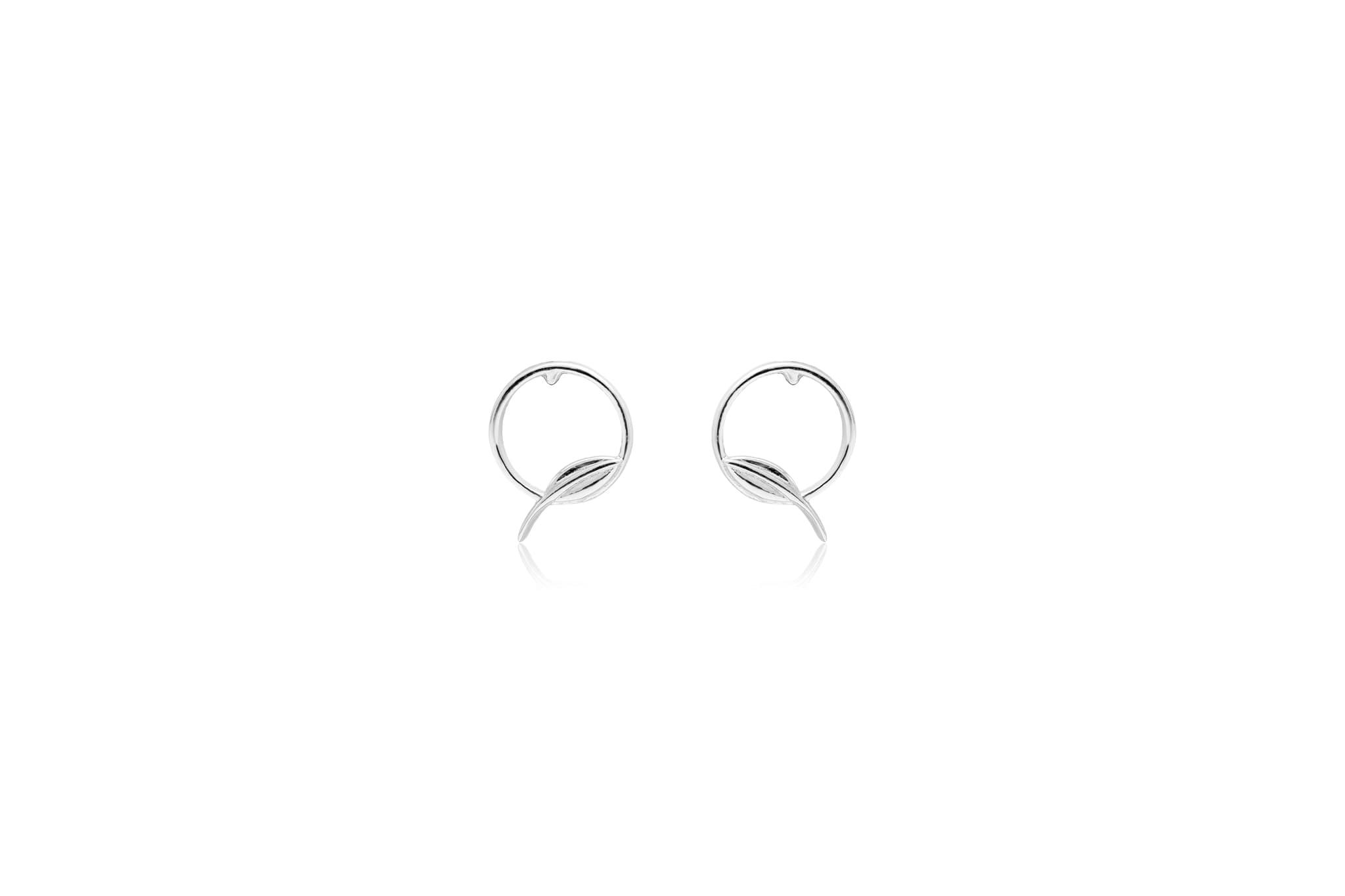 Serene silver leaf halo pendant set – handcrafted silver Pendant Sets (alternate view)